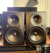 Mackie HR 824 MKII -