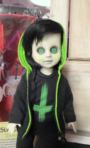 Living dead dolls - dead, –isaiah