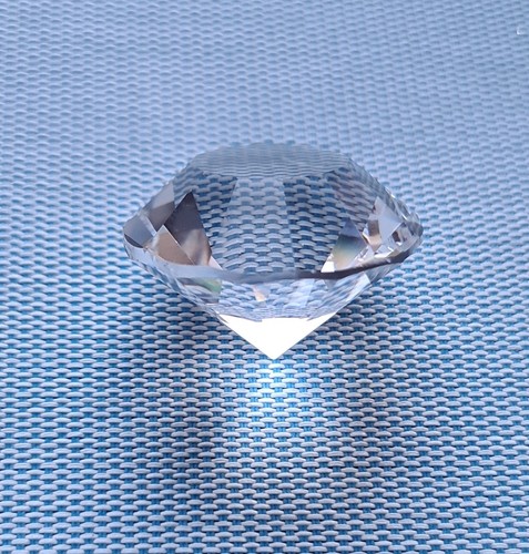 Großer brillantschliff glas - großer,