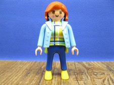 Frau aus 3135 3249 4098 4480