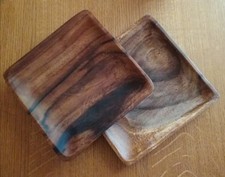 2x Speiseteller Akazienholz 20,5 cm Holzteller quadratisch Deko Essteller Teller