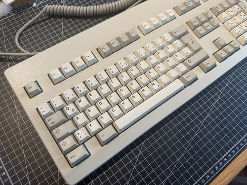 Cherry tastatur - 🍒,