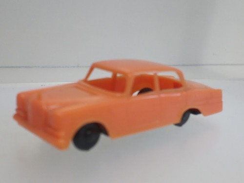 Mercedes 220 heckflosse - 220, orange