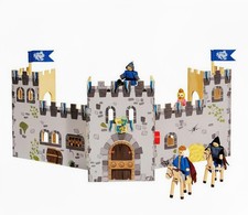 Playtive Ritterburg Holzspielzeug für kleine Ritter  🏰 20 teilig Aufklappbar