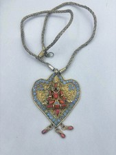 Asiatische Tribalschmuck