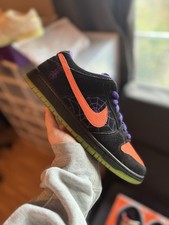 Nike SB Dunk Low Night of