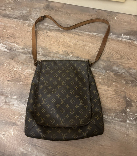 Louis vuitton monogram - louis,