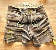 Ziemlich alte speckige Herren Trachten Lederhose kurze Form