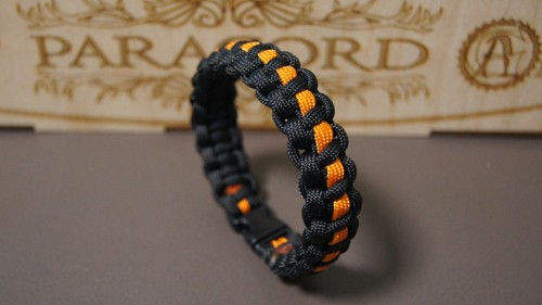 Paracord armband orange linie - paracord,