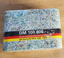 100.000 Mark geschredderte D-Markscheine als Brikett - Ausgabe Bundesbank