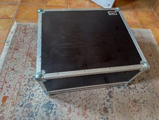 Mega Case Flightcase Haubencase Moog Taurus Basspedal Mixercase