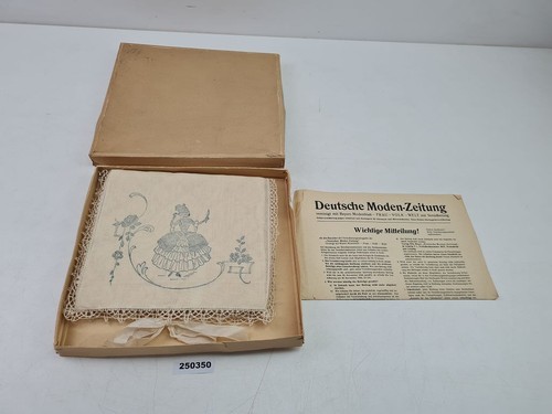 Wanddeko gesticktes deckchen - wanddeko,