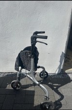 Rollator Gehhilfe faltbar