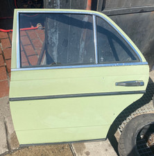 Original Mercedes - Benz W 123 tür hinter  Links 200 D