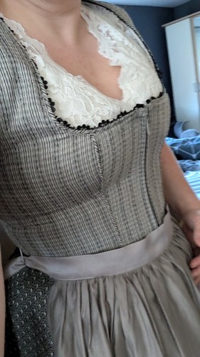 Dirndl neu fräulein - neu,