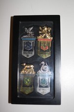 The Noble Collection - 4er Set Lesezeichen "Hauswappen" im Display