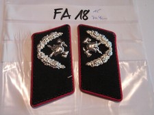 Feuerwehr Kragenspiegel mit Helm und Eichenlaub ca 7x4cm 1 Paar (fa18)