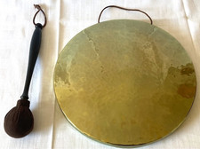 Gong mit Schlägel Messing