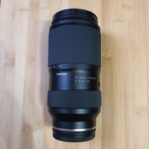 Tamron 300mm 6 - 50-300mm, di