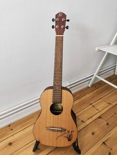 Ortega RU5-BA Bariton Ukulele Fichte Sapele Mahagoni Natur matt 