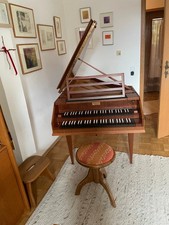 Cembalo Sperrhake 14473, gebraucht, 2 Manualig, 3 Register. Nussbaum.