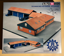 Kibri HO-8134-Bausätz- THW Kitzingen ohne Fahrzeuge, unbespielt, OVP