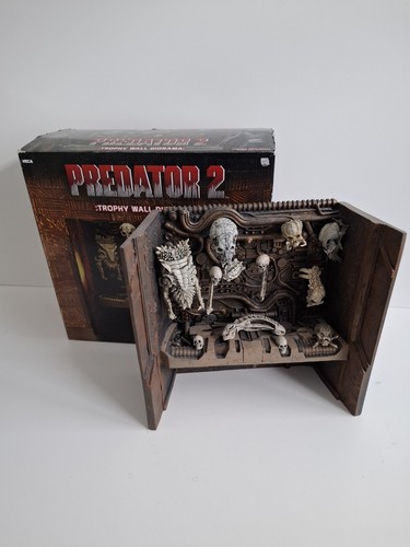 Exclusive neca predator trophy - exclusive,