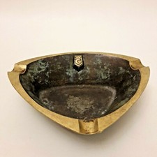 seltener schwerer Aschenbecher