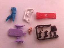 38 J2) POCKETS, TOYS CHILDREN