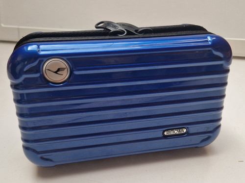 Rimowa lufthansa first class - first,