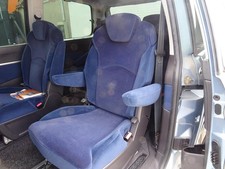 Fiat Ulysse 2 original Sitz mittlere Reihe links Velours Blau 