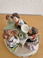 Unterweissbach Porzellan Figur Gruppe Kindergruppe beim Essen unbeschädigt