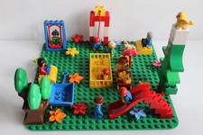 LEGO DUPLO Set Spielplatz Schaukel Rutsche Platte Mänchen Kind Blume Baum .