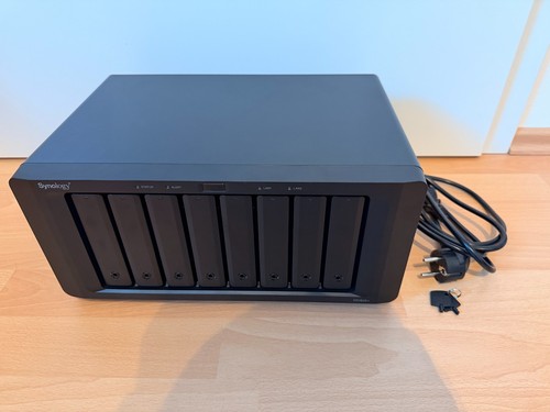 Synology diskstation ds1825 - synology,