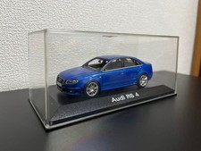 AUDI B7 RS4 1/43 Minichamps