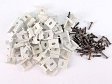 Fleischmann aus 6911, 50 St.  Anschraubfüße, Schrauben f. Gleisbild-Stellwerk (B