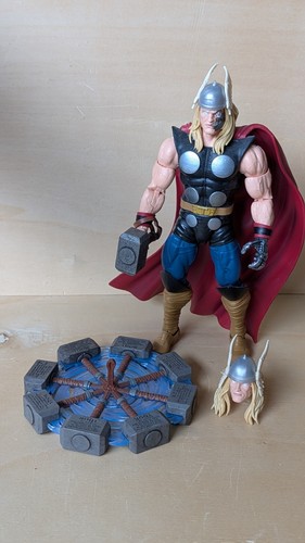 Hasbro marvel legends thor - legends,