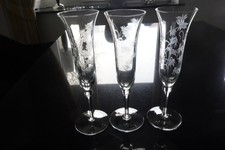 Leonore Lily of the Valley, 3