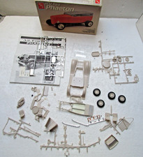 Ersatzteile für  1932 Ford Phaeton von AMT im Maßstab 1/25
