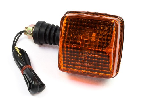 Blinker vorne links und - , hinten
