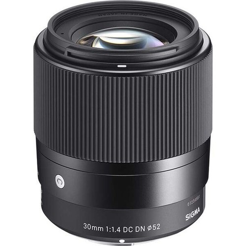 Sigma 30mm dc - f1.4,