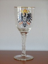 Antikes Glas mit Reichsadler