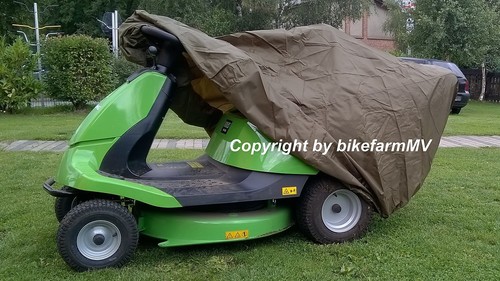 Outdoor plane rasentraktor - plane,