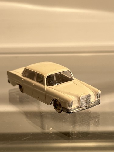 Lego mercedes 220 s - lego, 1:87
