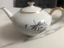 Tee Kanne Porzellan Hand Maler in Sehr guten Zustand