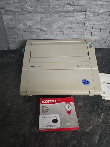 Schreibmaschine triumph adler - schreibmaschine,