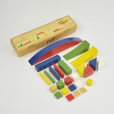 Naef Bauhaus Bauspiel - bunt - Design: Alma Siedhoff-Buscher - Nr. 9412