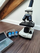 Levenhuk Mikroskop-Set, Mikroskop