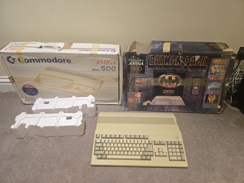 Commodore amiga 500 - commodore, batman