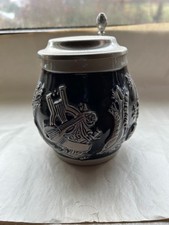 Bierkrug mit Zinndeckel für